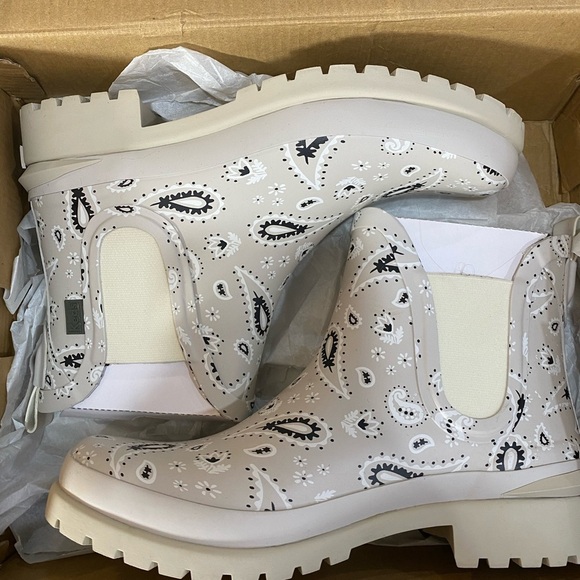 Keds Bandana Print Rain Boots size 7 - Picture 10 of 11